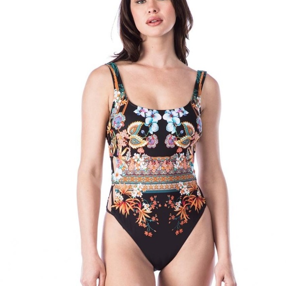 Kenneth Cole Tahiti Plunge Lattice Side Mio 1 PC - Picture 8 of 8